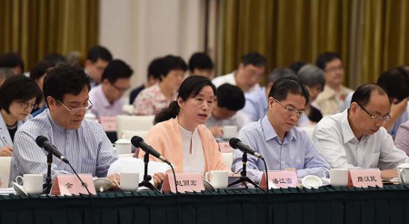 新闻故事benner